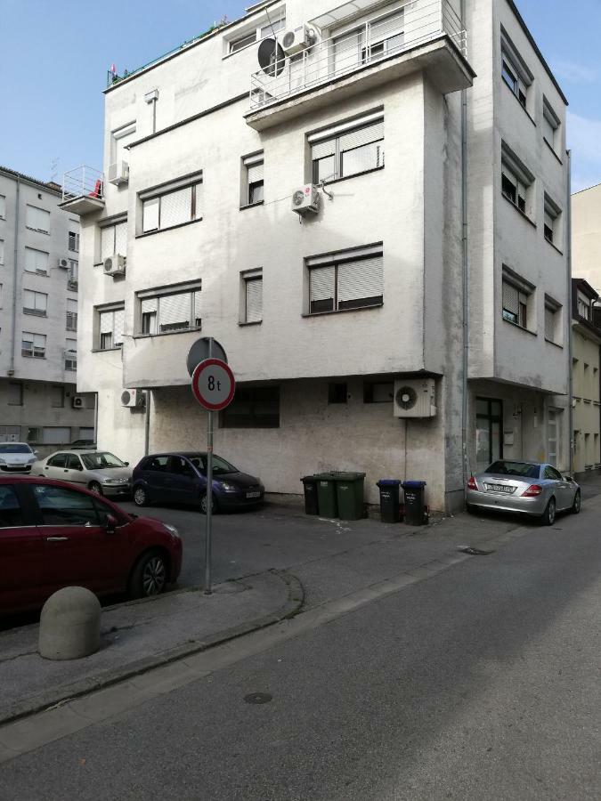 Studio Apartman Tirkiz 萨格勒布 外观 照片
